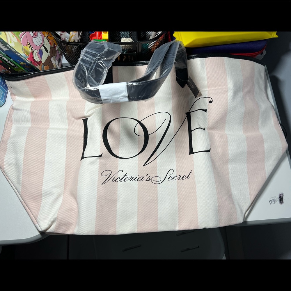 Victoria Secret Tote Bag NWT